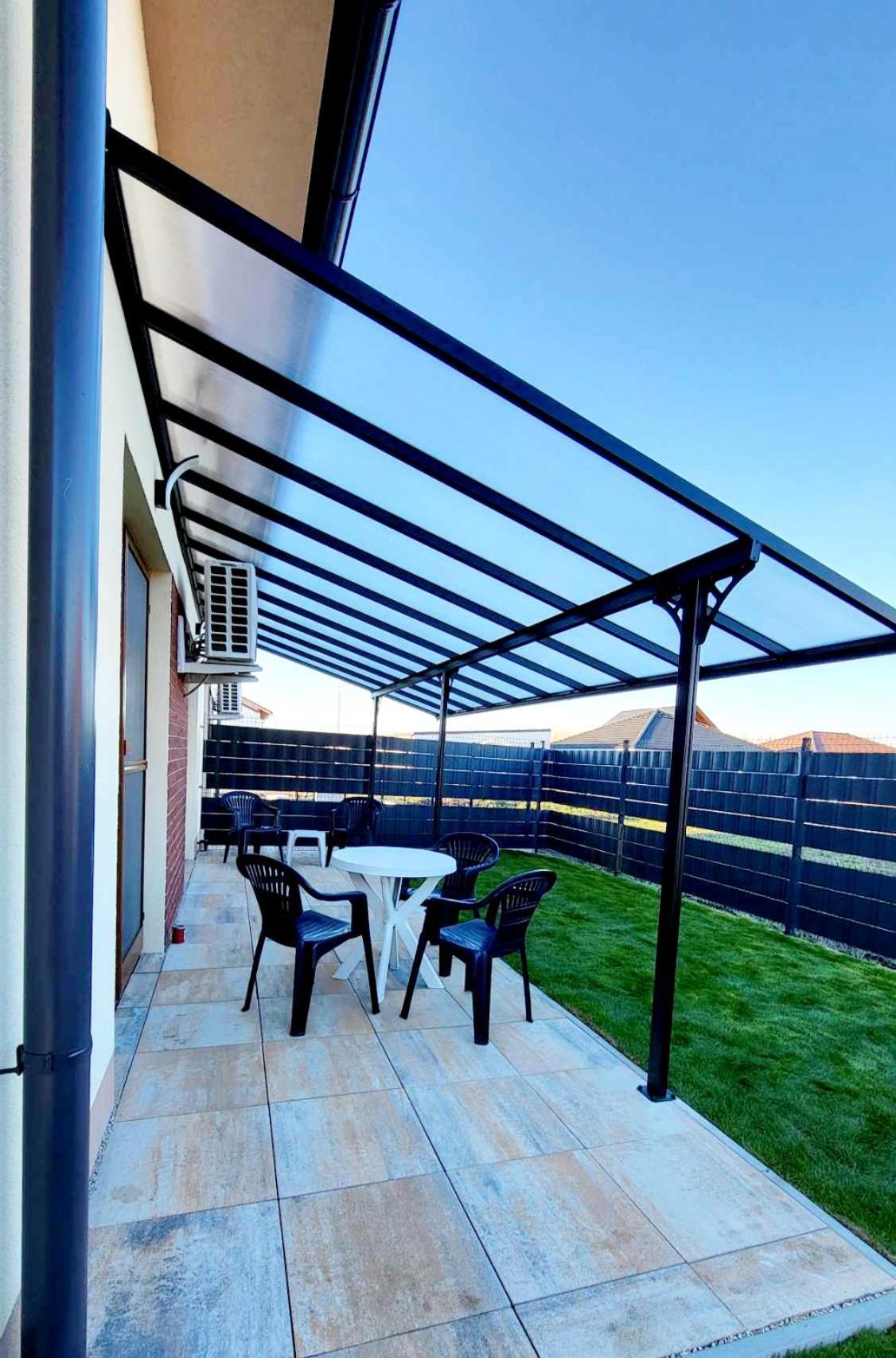 Ahoy Relax Apartmany Nesvady Exteriör bild